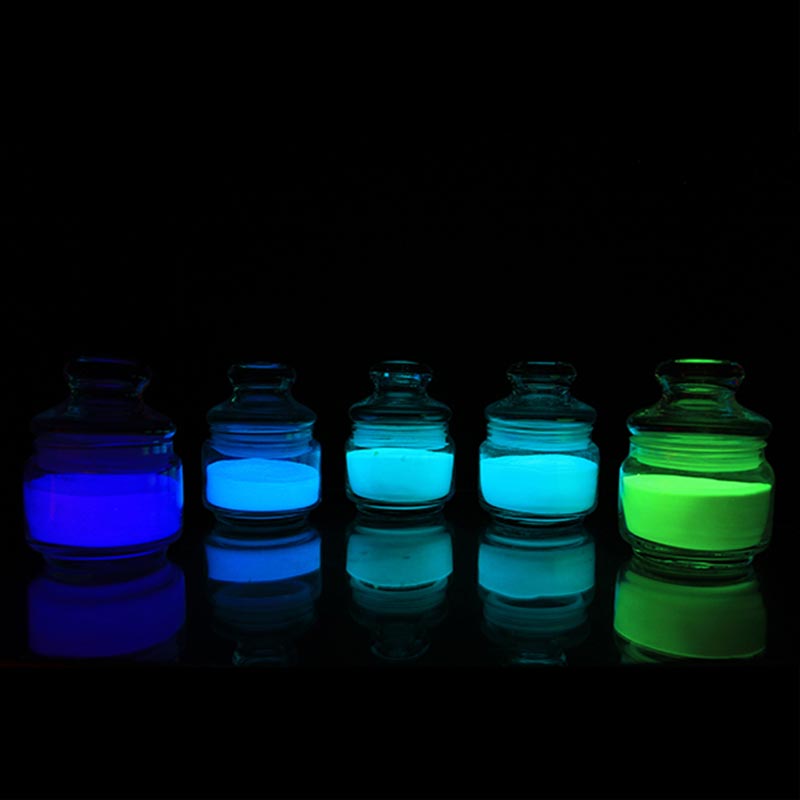 Ano ang gawa sa glow powder?
